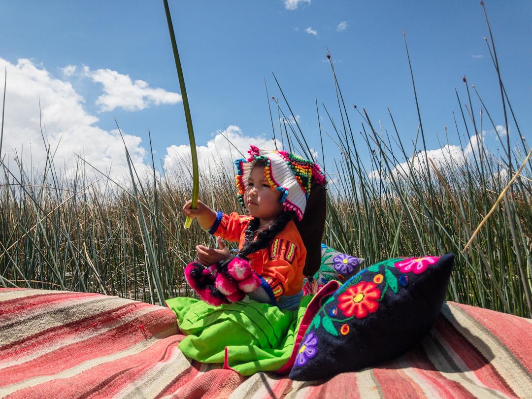 Los Uros colorful child clothing