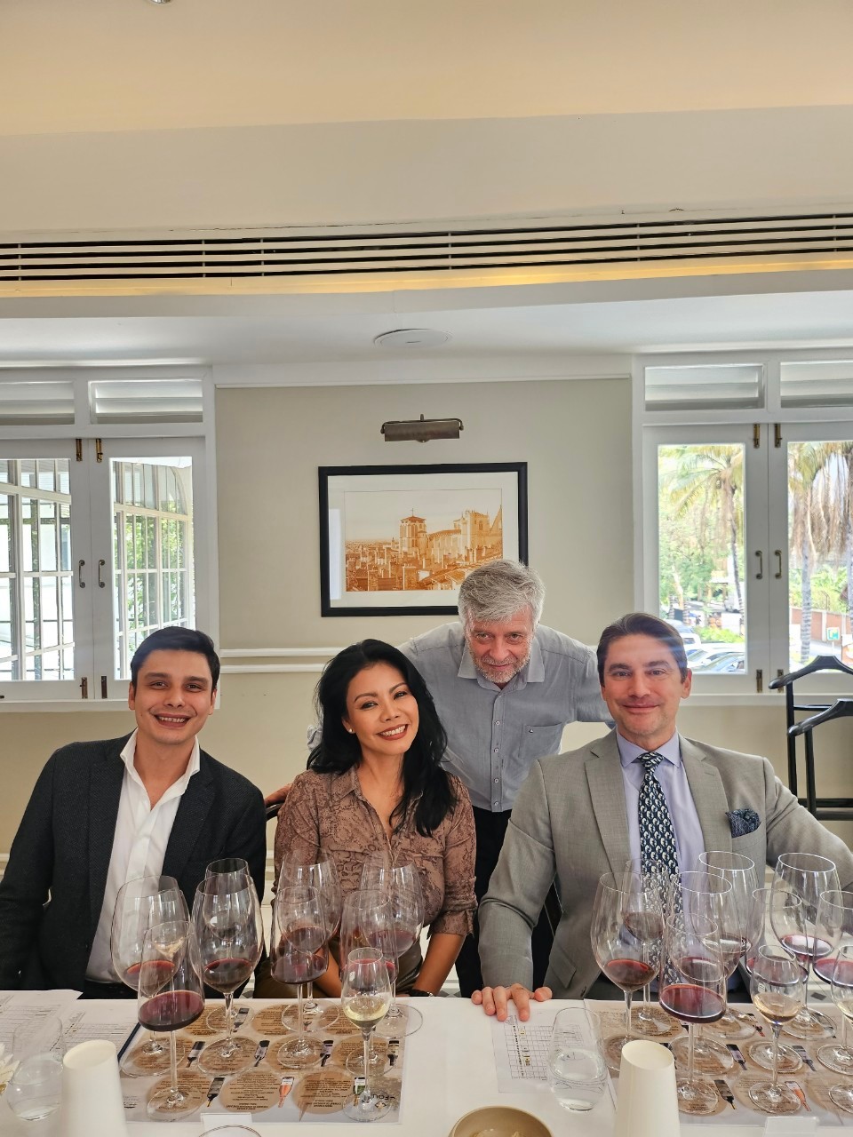 LINE_ALBUM_Exclusive Bordeaux Wine Master Class_250206_112