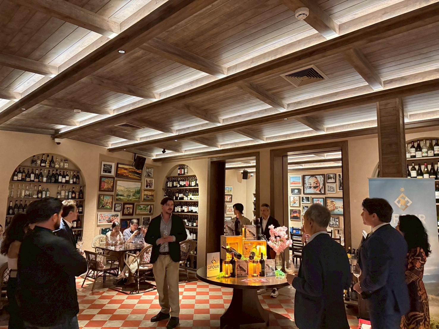 LINE_ALBUM_Primosic at Opera_250905_11