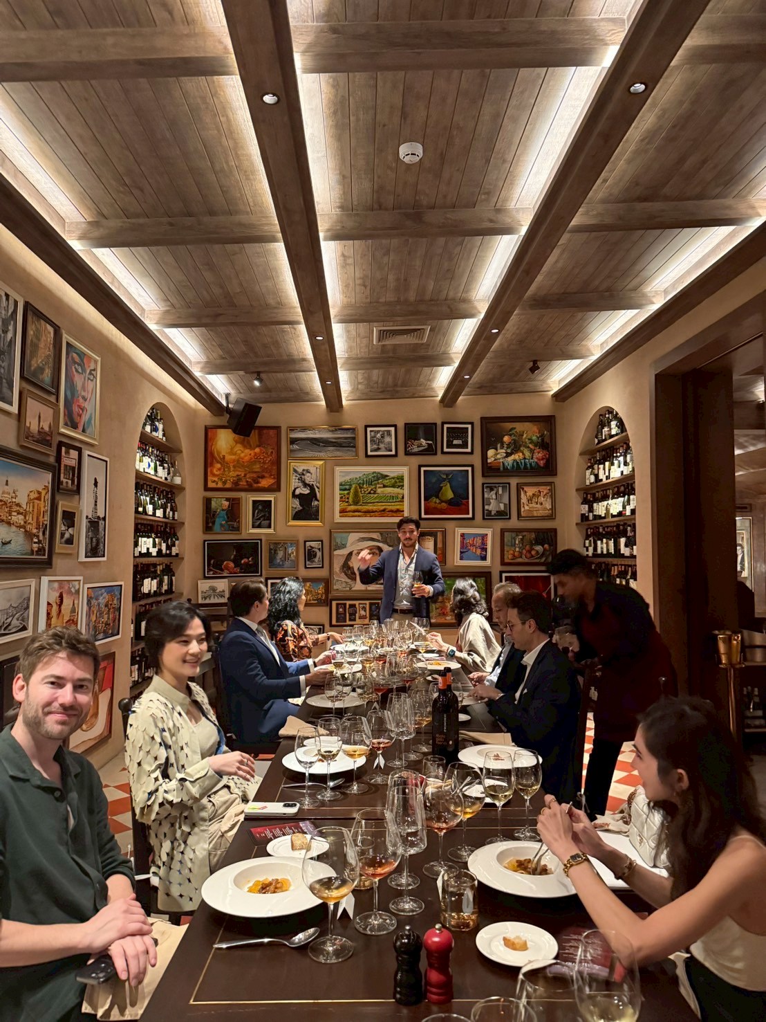 LINE_ALBUM_Primosic at Opera_250905_19