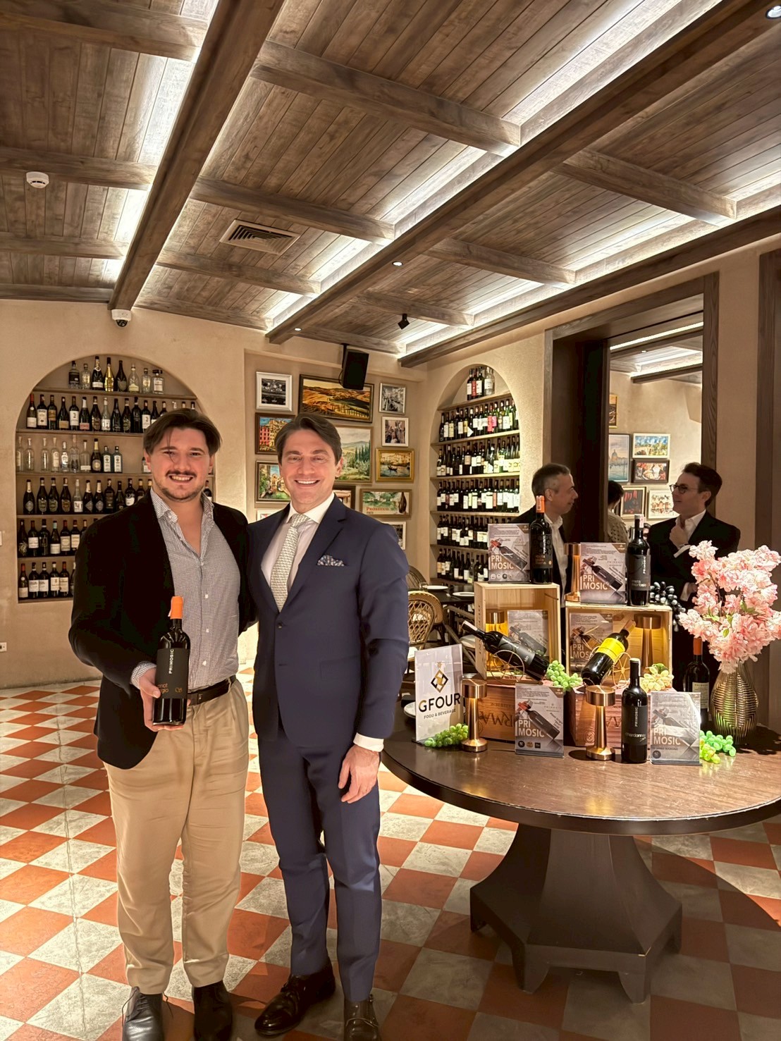 LINE_ALBUM_Primosic at Opera_250905_23