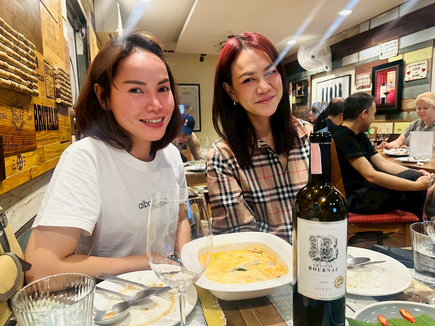 LINE_ALBUM_Wine inlove private testing_250828_10