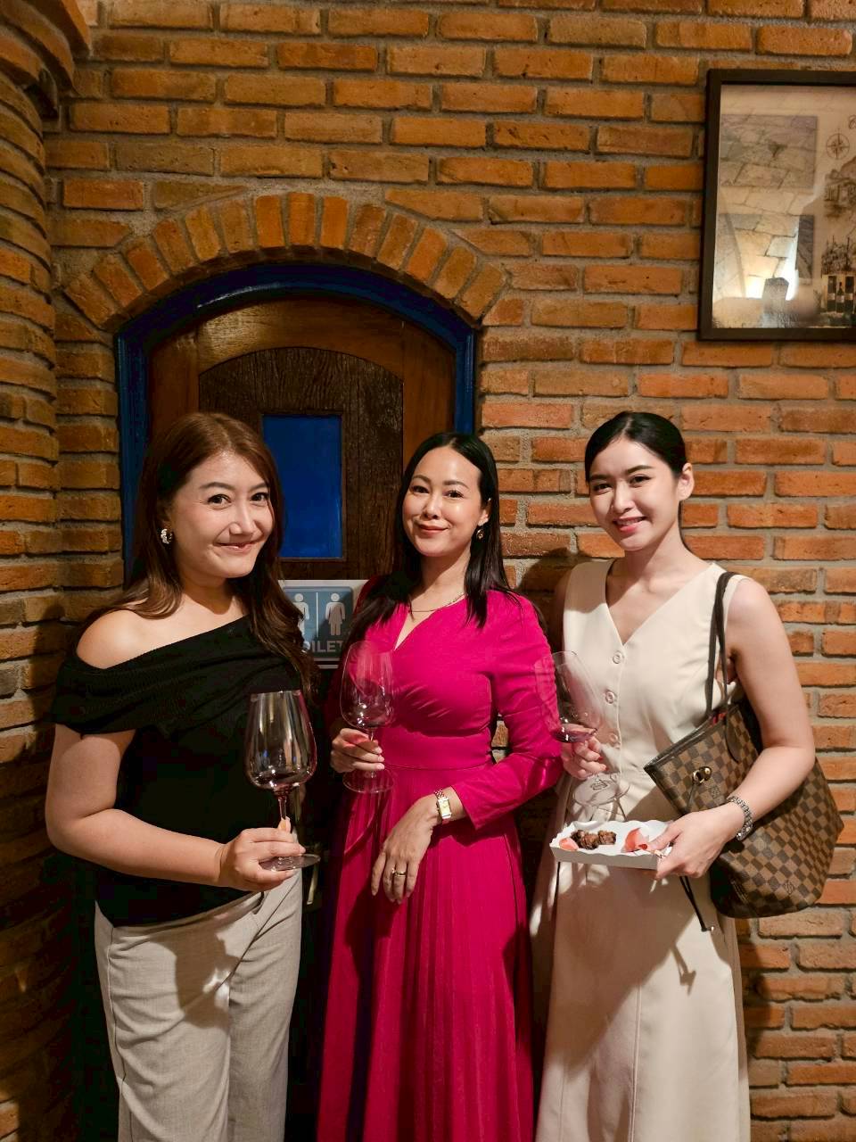 562353506_1406839408111525_3066287562034769640_n