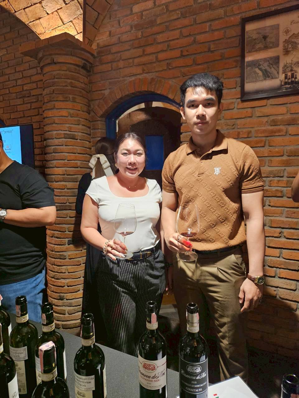 LINE_ALBUM_Casanova di Neri Wine Tasting @Gfour_260408_23